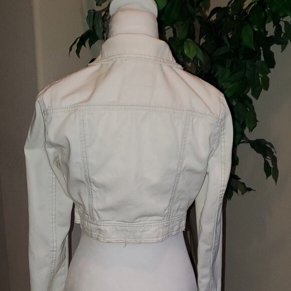 Free People Cropped Denim Jacket - Picture 3 of 9